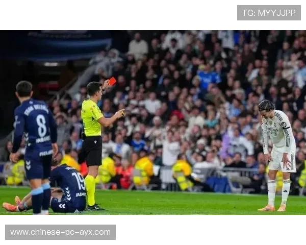 恩德里克半场补时梅开二度,里昂4-1领先梅斯 恩德里克半场补时梅开二度,里昂4-1领先梅斯